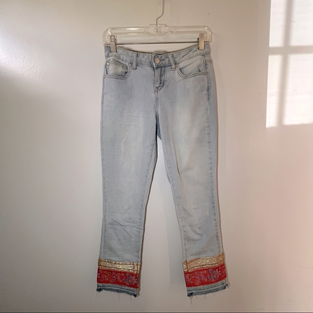 Versona Contemporary Ribbon Ankle Boho Jeans Light Denim 25